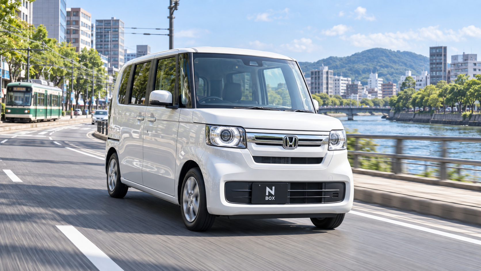 広島の街を走るホンダN-BOXのイメージ